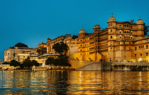 Travel in Delhi to Jaipur